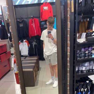 Meet your Posher, Gavin